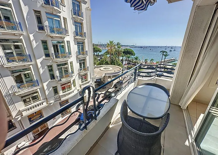 Luxury 1 Bedroom Croisette Martinez Direct Sea View 241 Daire Cannes