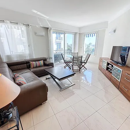 Luxury 1 Bedroom Croisette Martinez Direct Sea View 241 * 칸느